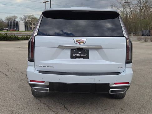 New 2026 Cadillac Escalade Luxury image 15