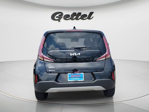 Used 2025 Kia Soul LX FWD image 6