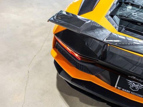 Used 2018 Lamborghini Aventador S AWD/4WD image 28