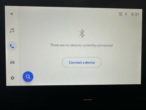Used 2025 Toyota Corolla LE w/ LE Premium Package image 28