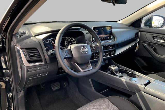Certified 2026 Nissan Rogue SV FWD image 17