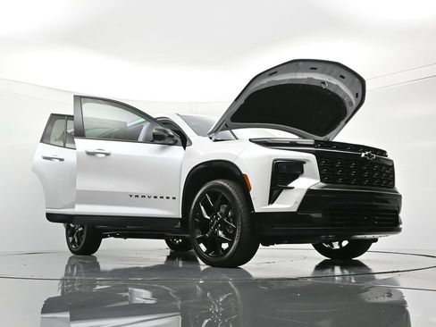 Certified 2024 Chevrolet Traverse RS w/ LPO, Floor Liner Package image 53