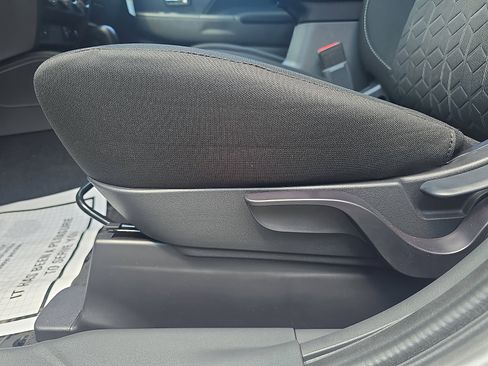 New 2025 Mitsubishi Outlander Sport ES image 13