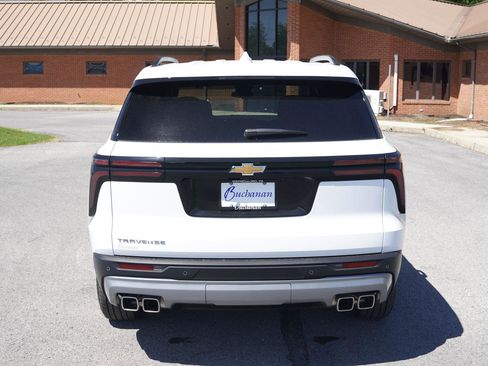 New 2026 Chevrolet Traverse LT image 4
