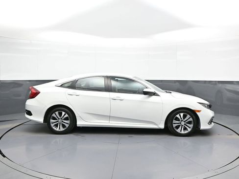 Used 2019 Honda Civic LX image 5
