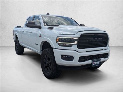 Used 2022 RAM 2500 Laramie AWD/4WD image 3