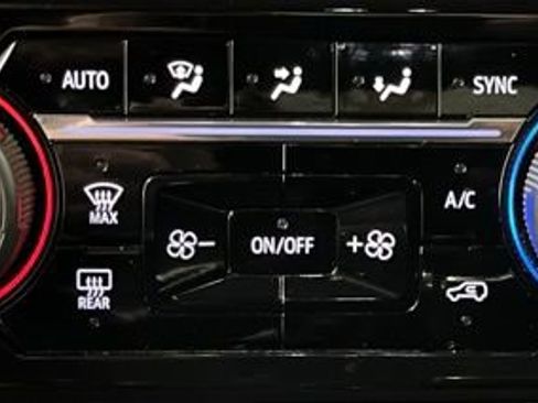 Used 2022 Chevrolet Silverado 1500 RST AWD/4WD image 62