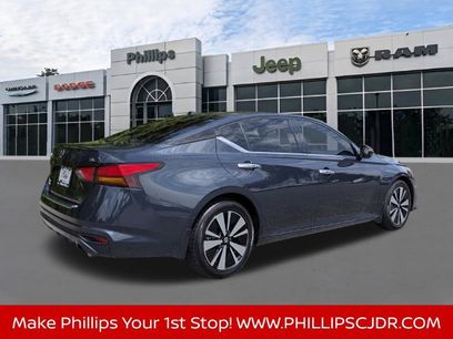 Used 2021 Nissan Altima 2.5 SL