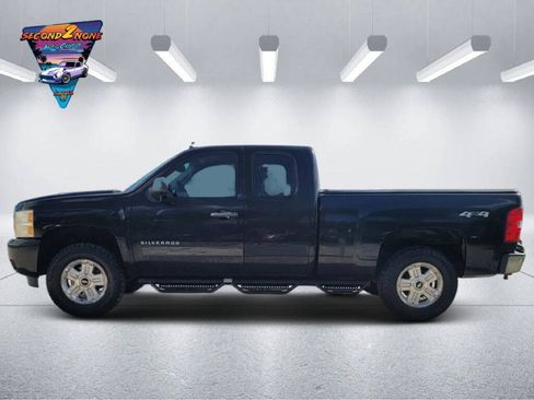 Used 2011 Chevrolet Silverado 1500 LT w/ All-Star Edition AWD/4WD image 5