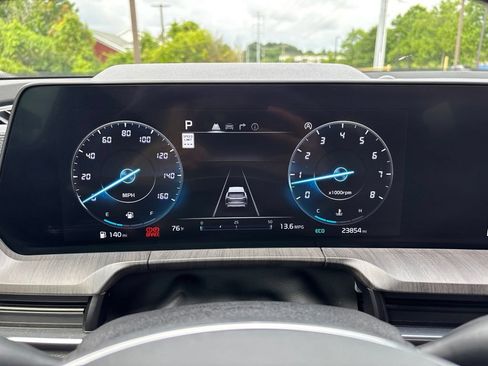 Used 2024 Kia Telluride SX FWD image 16