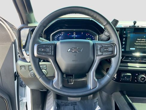 Used 2025 Chevrolet Silverado 2500 ZR2 w/ ZR2 Bison Edition AWD/4WD image 11