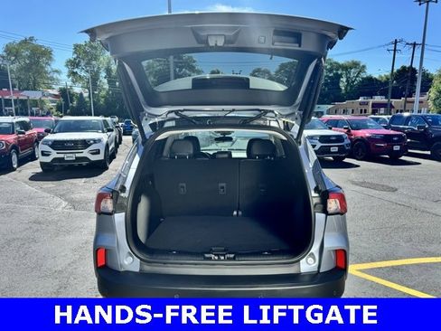 Used 2022 Ford Escape SEL w/ SEL Stealth AWD Package image 7