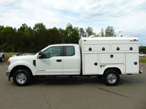 Used 2020 Ford F250 XL w/ Power Equipment Group AWD/4WD image 22