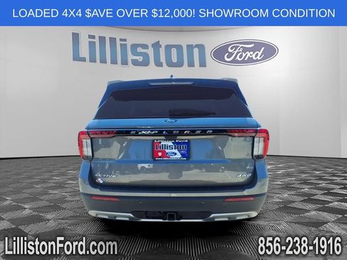 Used 2025 Ford Explorer Active w/ Active Comfort Package image 5