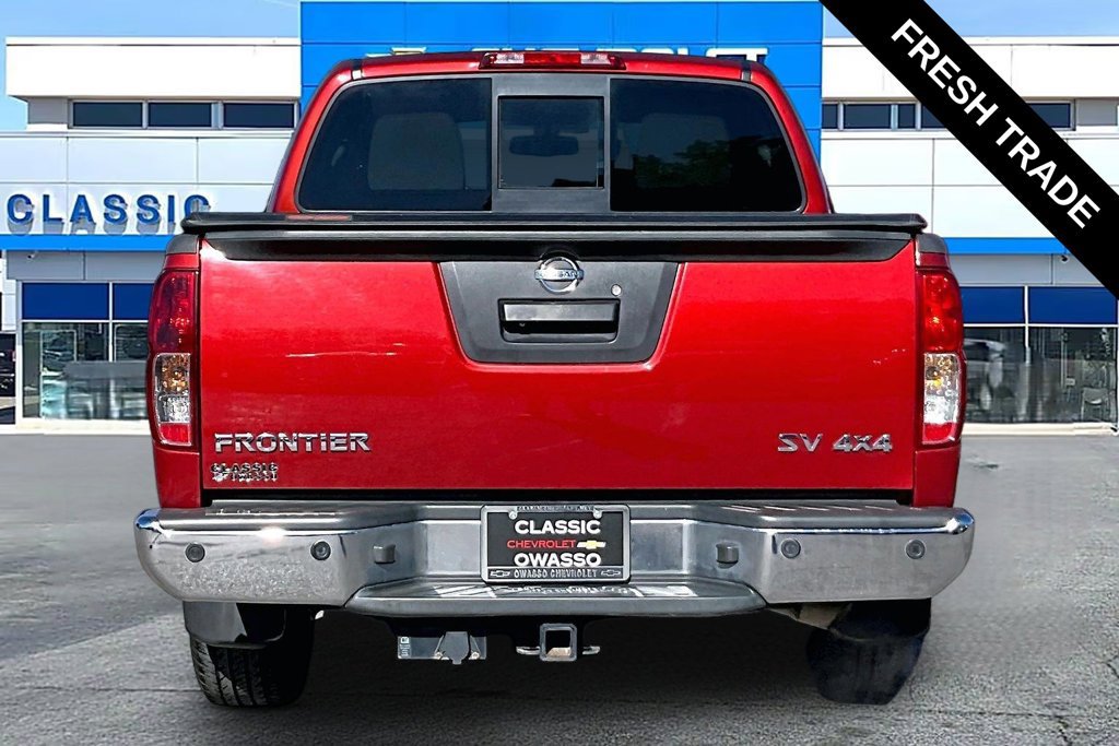 Used 2016 Nissan Frontier SV w/ SV Value Truck Package AWD/4WD image 4