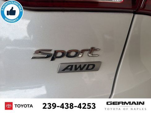 Used 2018 Hyundai Santa Fe Sport image 6