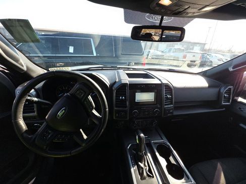 Used 2017 Ford F150 XLT w/ Equipment Group 302A Luxury image 9