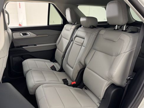 New 2026 Ford Explorer Active w/ Active Comfort Package image 29
