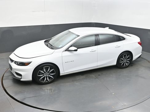 Used 2018 Chevrolet Malibu LT FWD image 34