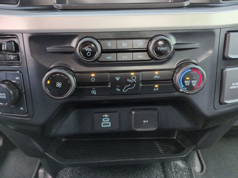 Used 2023 Ford F550 4x4 Regular Cab Super Duty image 18