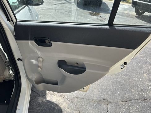 Used 2008 Hyundai Accent GLS image 10