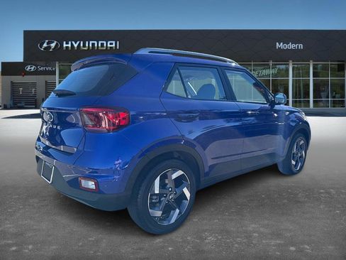 New 2026 Hyundai Venue SEL image 3