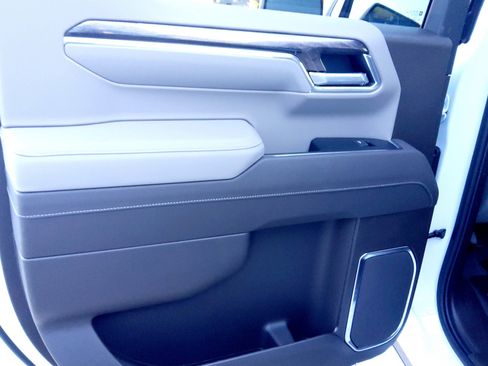 New 2026 Chevrolet Silverado 1500 LTZ w/ Z71 Off-Road Package image 7