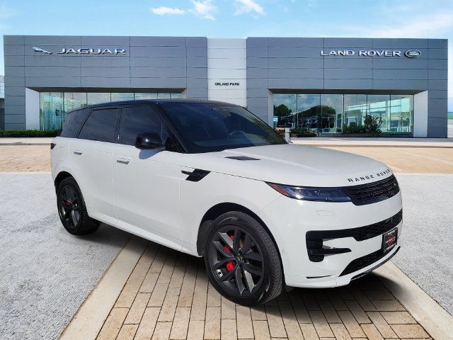 Certified 2024 Land Rover Range Rover Sport Dynamic SE AWD/4WD image 3