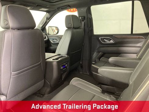 Used 2021 Chevrolet Tahoe Premier w/ Premium Package AWD/4WD image 16