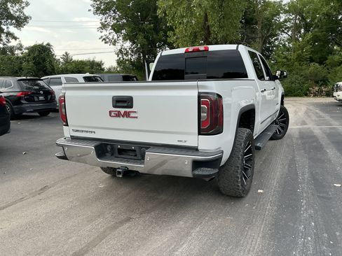 Used 2017 GMC Sierra 1500 SLT AWD/4WD image 3