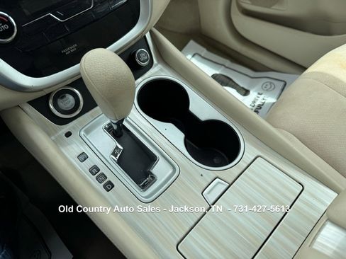 Used 2015 Nissan Murano S FWD image 18
