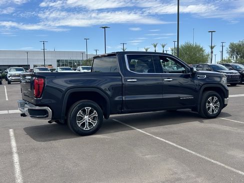 Certified 2025 GMC Sierra 1500 SLT RWD image 5