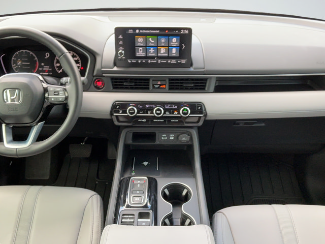 Used 2025 Honda Pilot EX-L image 17