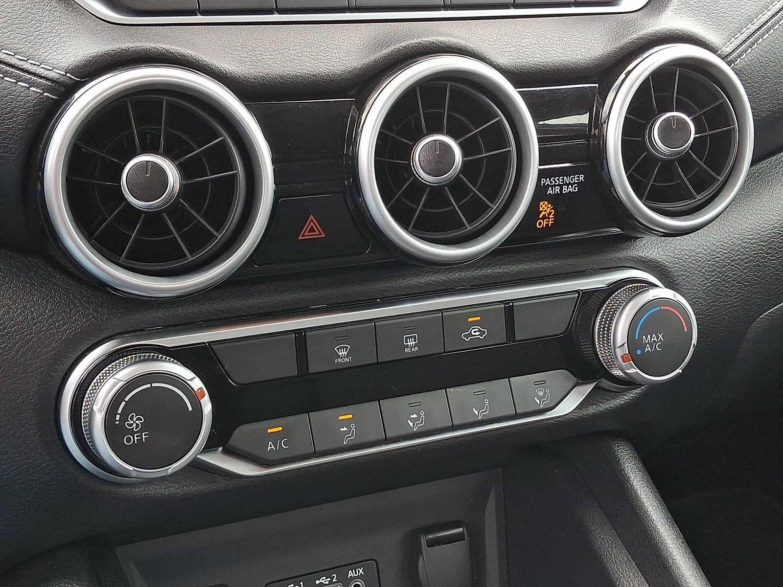 Used 2025 Nissan Sentra SV FWD image 16