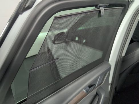 Certified 2025 Audi Q5 2.0T Premium Plus w/ Premium Plus Package image 23