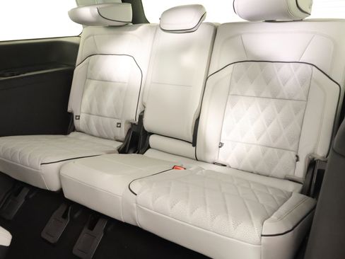 New 2026 Lincoln Navigator Black Label AWD/4WD image 14