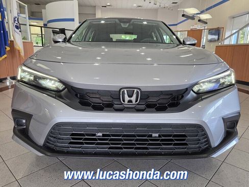 Used 2023 Honda Civic LX image 2
