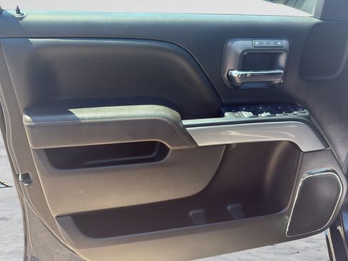 Used 2018 Chevrolet Silverado 1500 LTZ Z71 w/ Centennial Edition AWD/4WD image 33