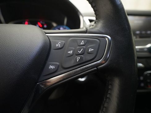 Used 2020 Chevrolet Equinox LT FWD image 27