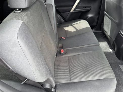 Used 2014 Toyota RAV4 LE FWD image 18