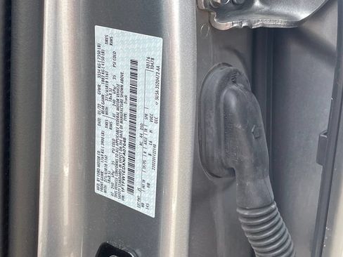 Used 2022 Ford F150 Lariat w/ Equipment Group 502A High AWD/4WD image 32