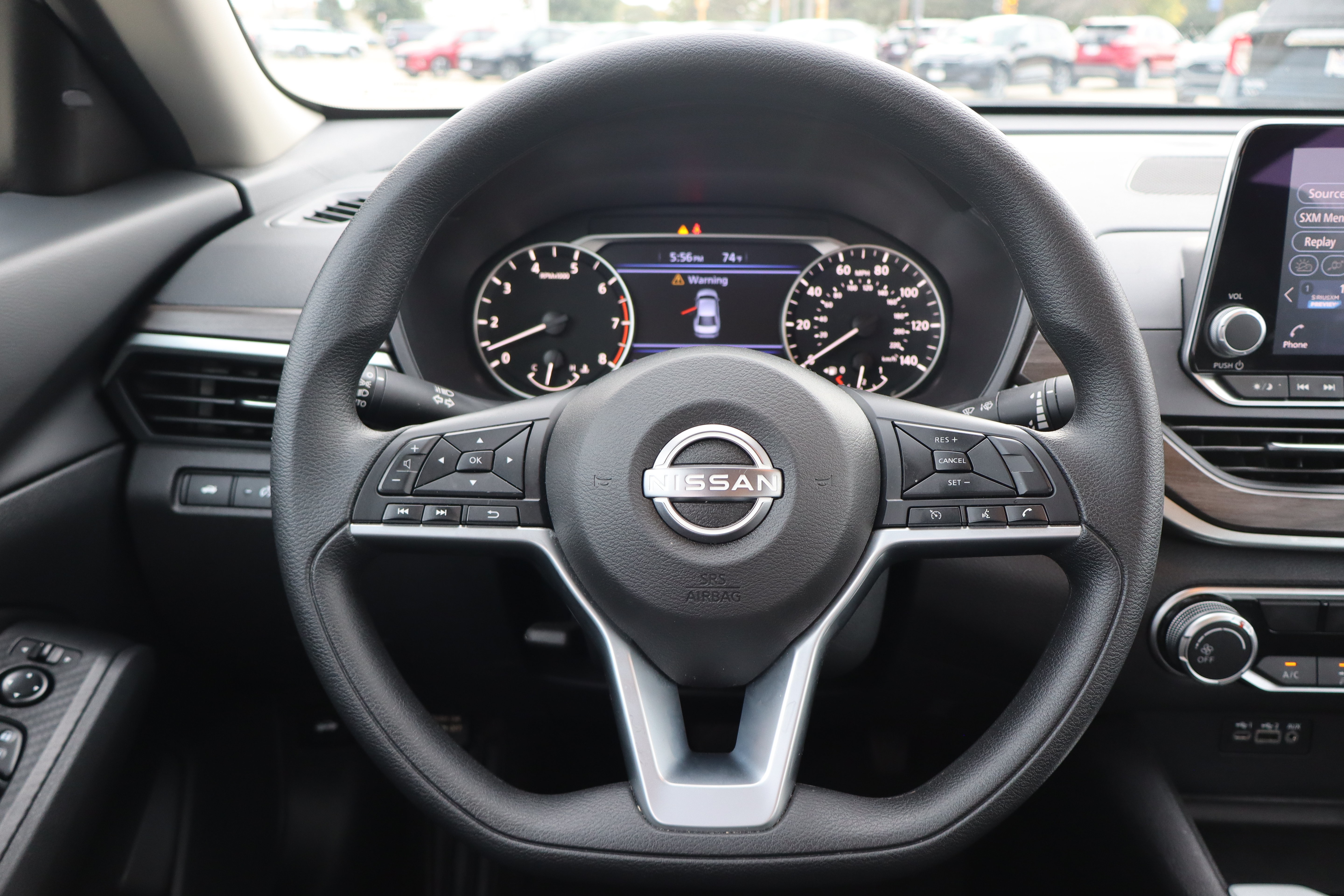 Used 2025 Nissan Altima 2.5 SV FWD image 14