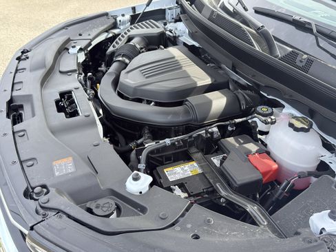 New 2026 Chevrolet Traverse LT w/ Sun and Wheel Package AWD/4WD image 33