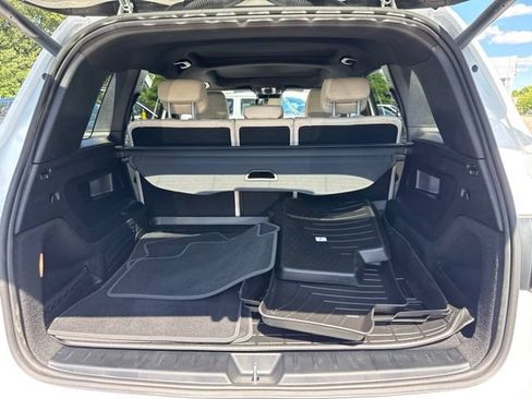 Used 2026 Mercedes-Benz GLB 250 4MATIC image 36