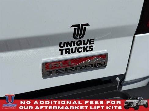 Used 2017 GMC Sierra 2500 SLT w/ Duramax Plus Package AWD/4WD image 23