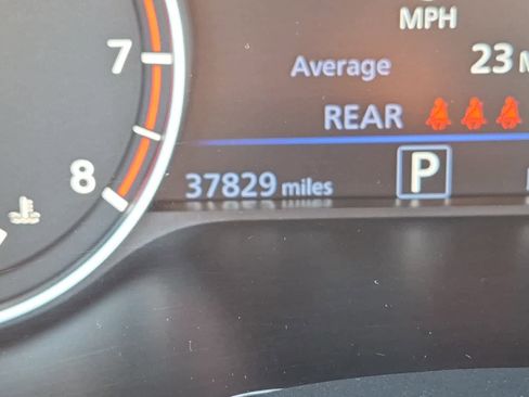 Used 2023 Nissan Altima 2.5 SV w/ SV Premium Package image 19