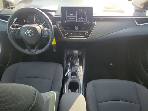 Used 2022 Toyota Corolla LE image 10