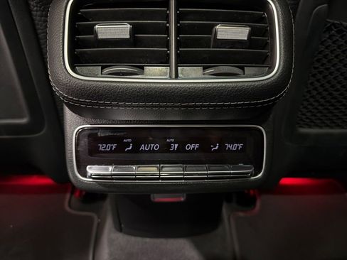 Used 2024 Mercedes-Benz GLS 450 4MATIC image 32