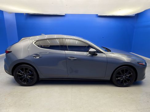 Used 2021 MAZDA MAZDA3 s image 8