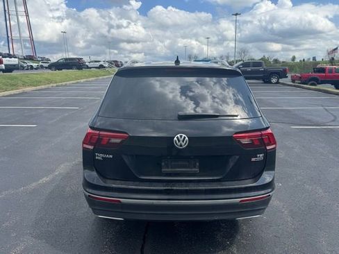 Used 2018 Volkswagen Tiguan SEL Premium w/ 3rd Row Seat Package image 4